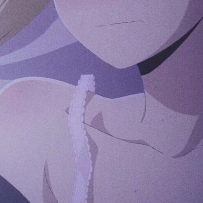 丧气伤感的微信二次元女生头像