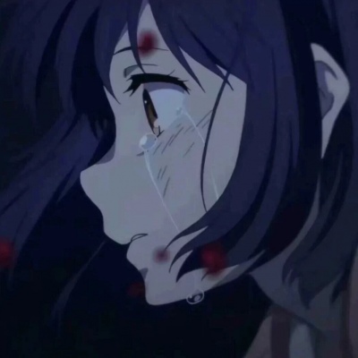 丧气伤感的微信二次元女生头像