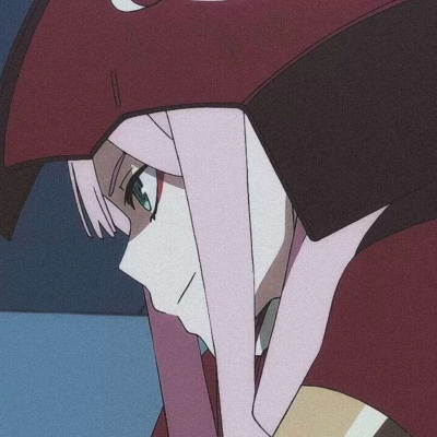 丧气伤感的微信二次元女生头像