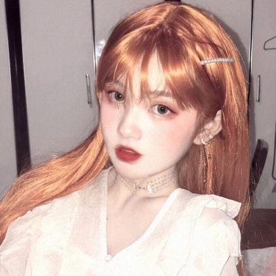 染发非主流风格的微信社会女生头像