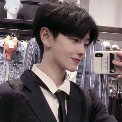 干净好看小清新的微信男生头像