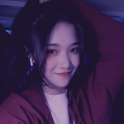 神仙颜值的微信紫色滤镜女生头像