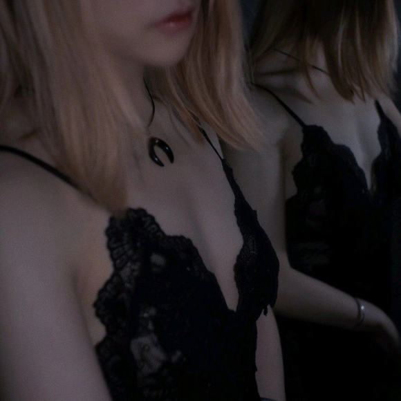 佛系深沉女生头像