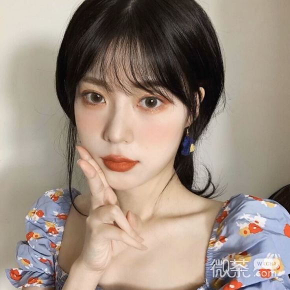 小清新阳光深沉女生头像