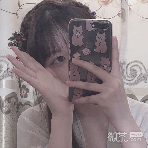 酷酷的深沉女生头像