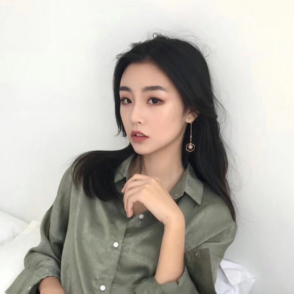 长发激萌女生头像