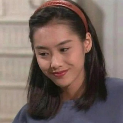 港范复古风的微信女生头像