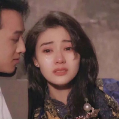 港范复古风的微信女生头像