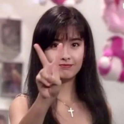 港范复古风的微信女生头像