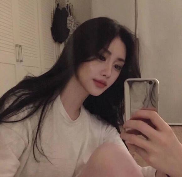 长发激萌女生头像