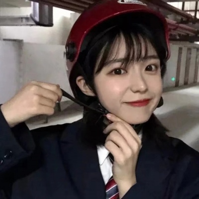 帅气迷人的微信高颜值女生头像