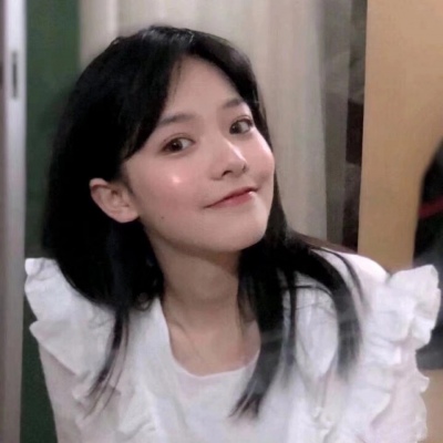帅气迷人的微信高颜值女生头像