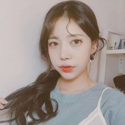 好看颜值高的微信女生头像
