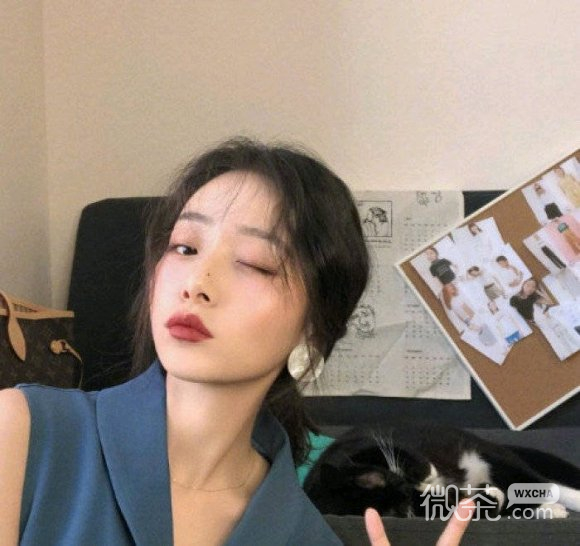 性感洒脱长发女生头像