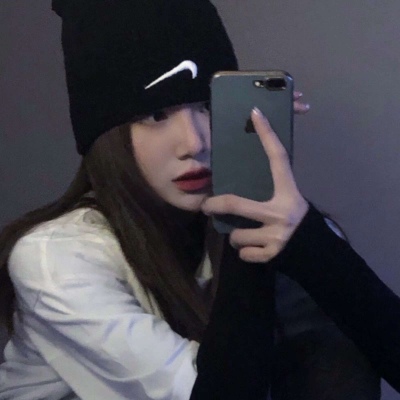 高冷好看的微信高颜值女生头像