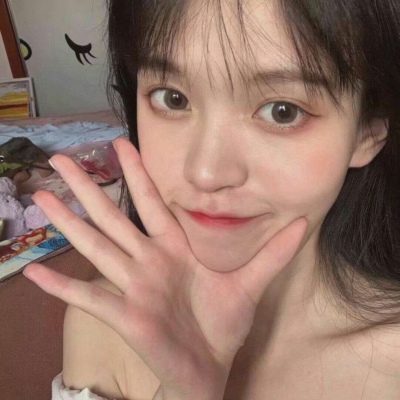 成熟好看的微信时尚女生头像