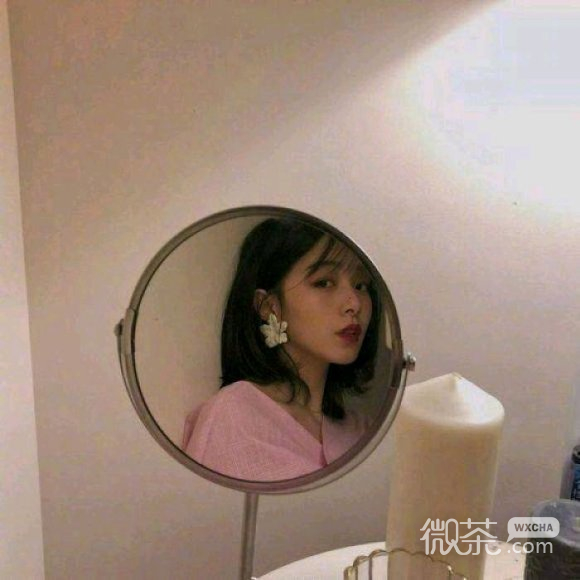 性感洒脱长发女生头像