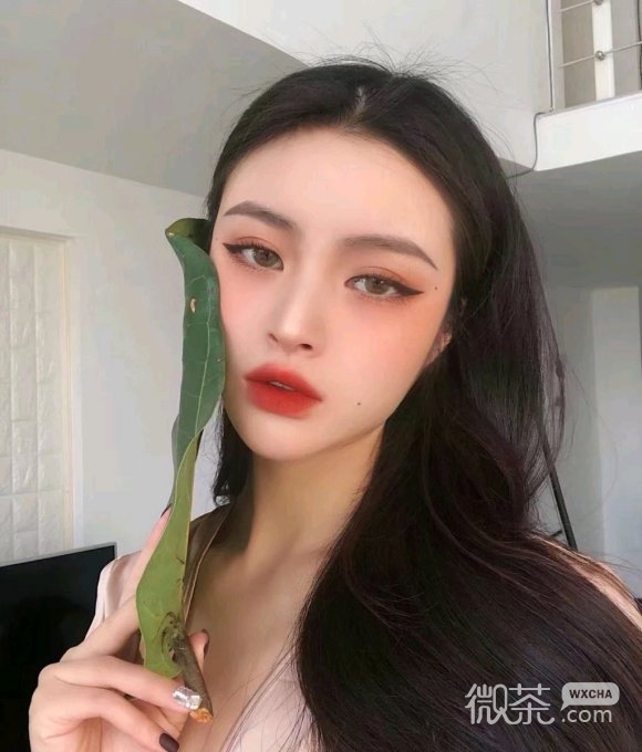 小清新成熟深沉女生头像