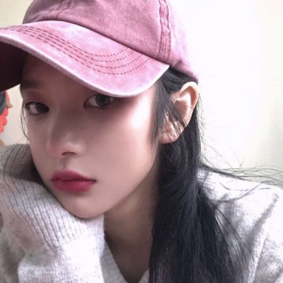 高冷好看的微信高颜值女生头像
