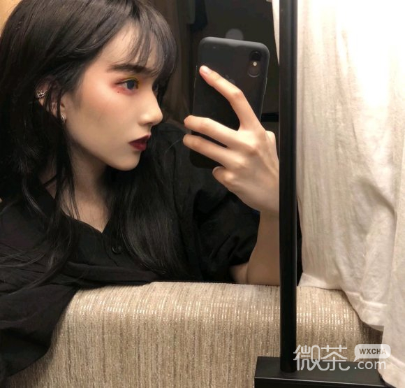 性感洒脱长发女生头像