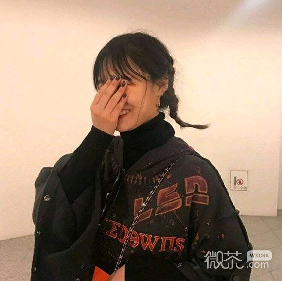 小清新成熟深沉女生头像