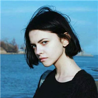 唯美小清新背景的微信女生头像