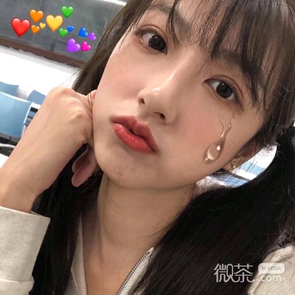 颓废高冷时尚女生头像