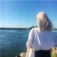 唯美小清新背景的微信女生头像