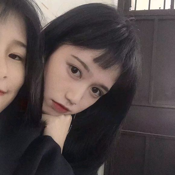 酷酷的激萌深沉微信女生头像