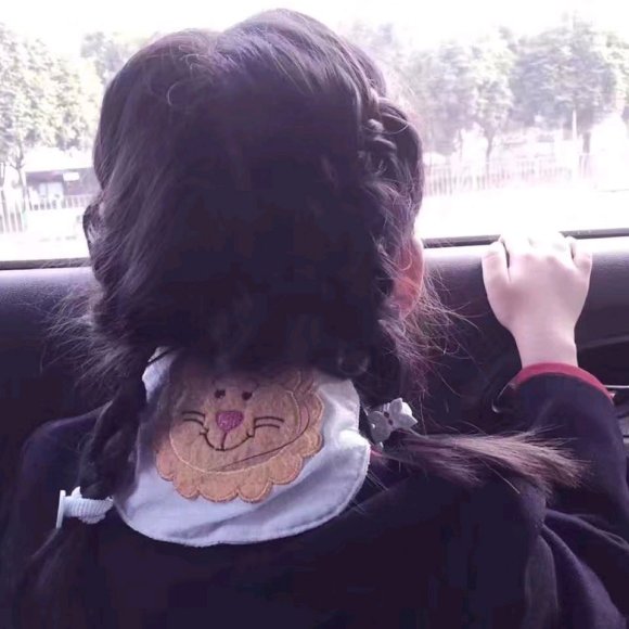 成熟文艺性感长发微信女生头像