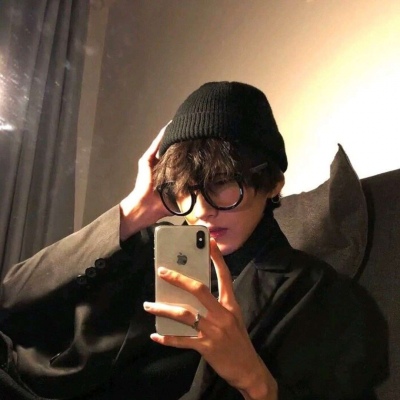 帅气高冷范的微信男生头像合集