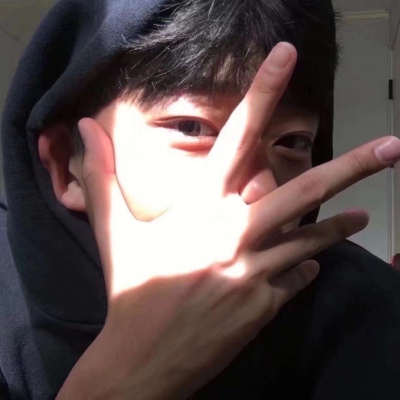 帅气迷人的微信鲜肉男生头像