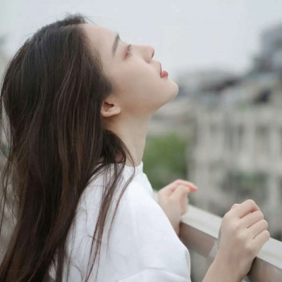 气质好看的微信女生头像