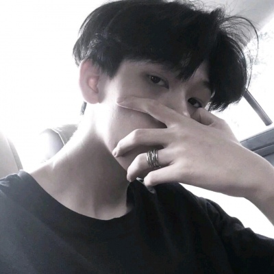 帅气高冷范的微信男生头像合集