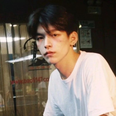 帅气个性的微信鲜肉男生头像