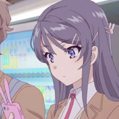 一对两张的樱岛麻衣主题情侣头像