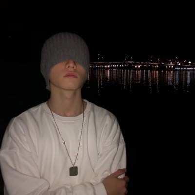 帅气个性的微信鲜肉男生头像