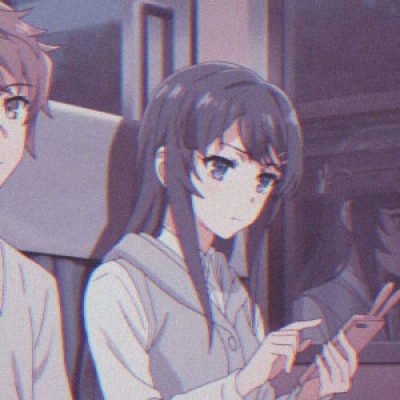 一对两张的樱岛麻衣主题情侣头像