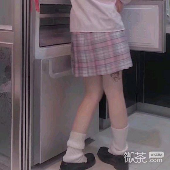 温柔清纯好看的长发微信女生头像