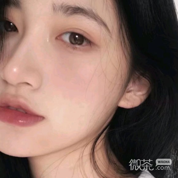 温柔清纯好看的长发微信女生头像