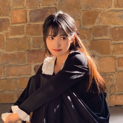 好看颜值高的微信知性女生头像