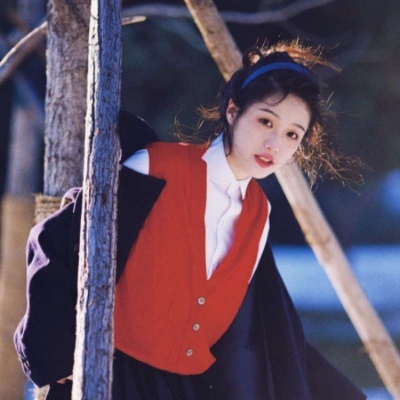 好看颜值高的微信知性女生头像