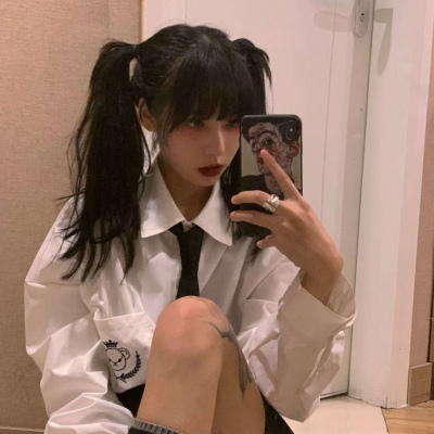 个性好看的微信时尚女生头像