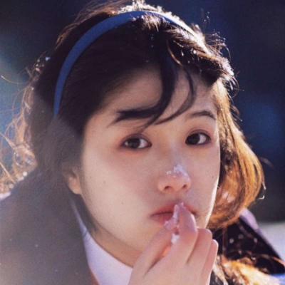 好看颜值高的微信知性女生头像