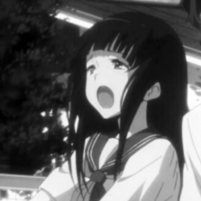 流泪伤感风格的微信动漫女生头像