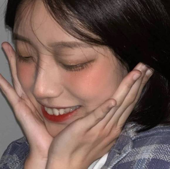 超火微信抖音网红女生头像