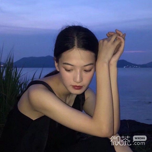 小清新文艺长发迷人微信女生头像