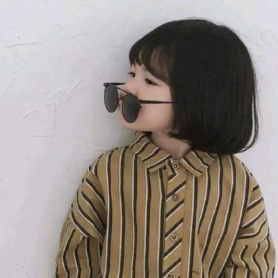 一男一女可爱小孩微信情侣头像