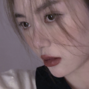 俏皮时尚微信性感女生头像