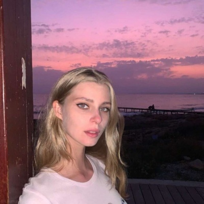 2020微信最新欧美主题情侣头像